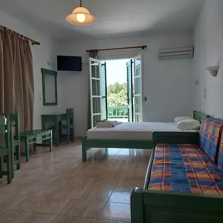 Hotel Kapari 2*